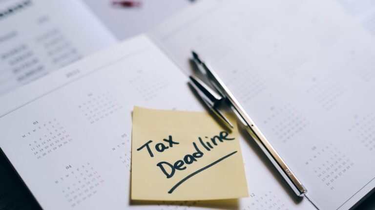 Kyrgyzstan ИРС Quota Explained: What Foreign Recruitment Partners Must Know Planner with sticky note and pen — Kyrgyzstan ИРС quota planning for foreign recruitment partners